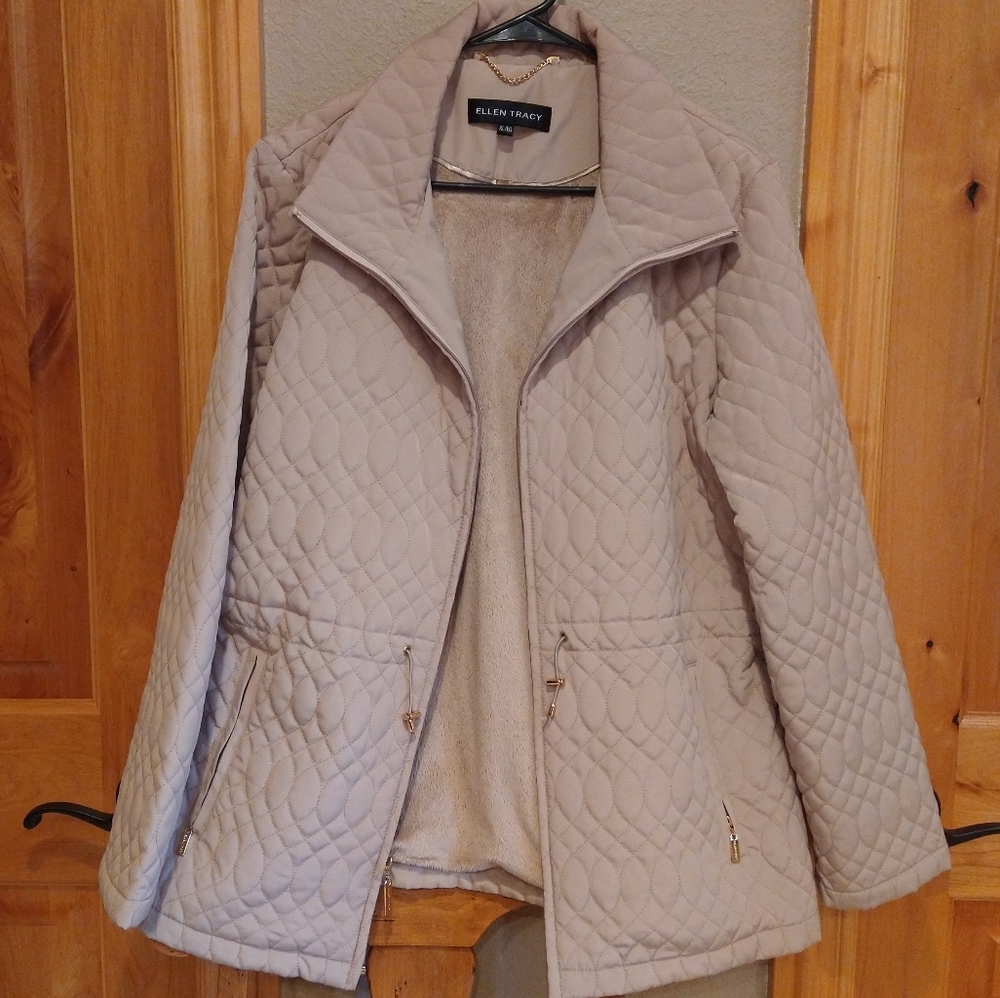 Ellen Tracy Quilted Jacket w/Gold Accents Sz XLg - Stone/Khaki color